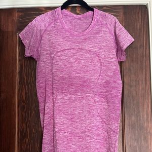 EUC Sz 10 lululemon short sleeve Swiftly tee